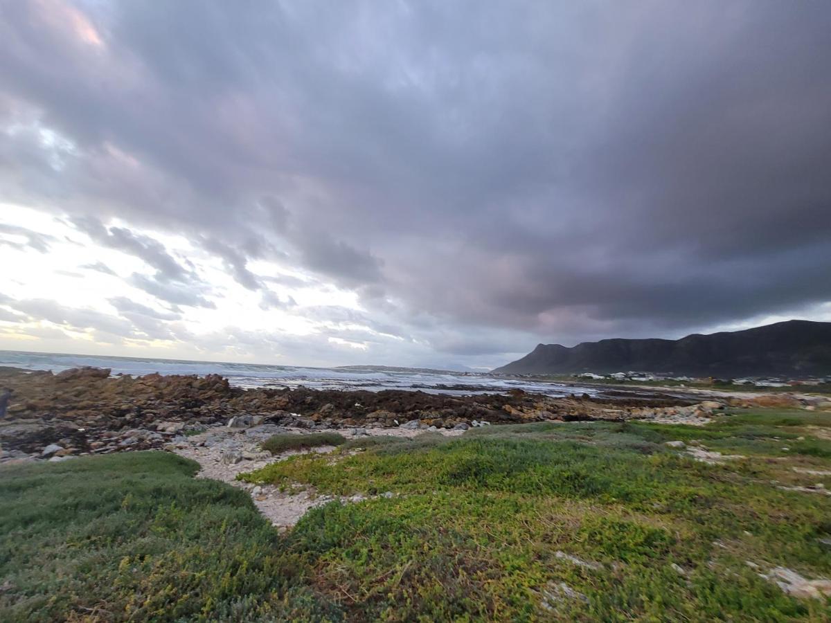 Adorable 2 Bedroom Cottage With Spacious Veranda Hermanus Exterior foto
